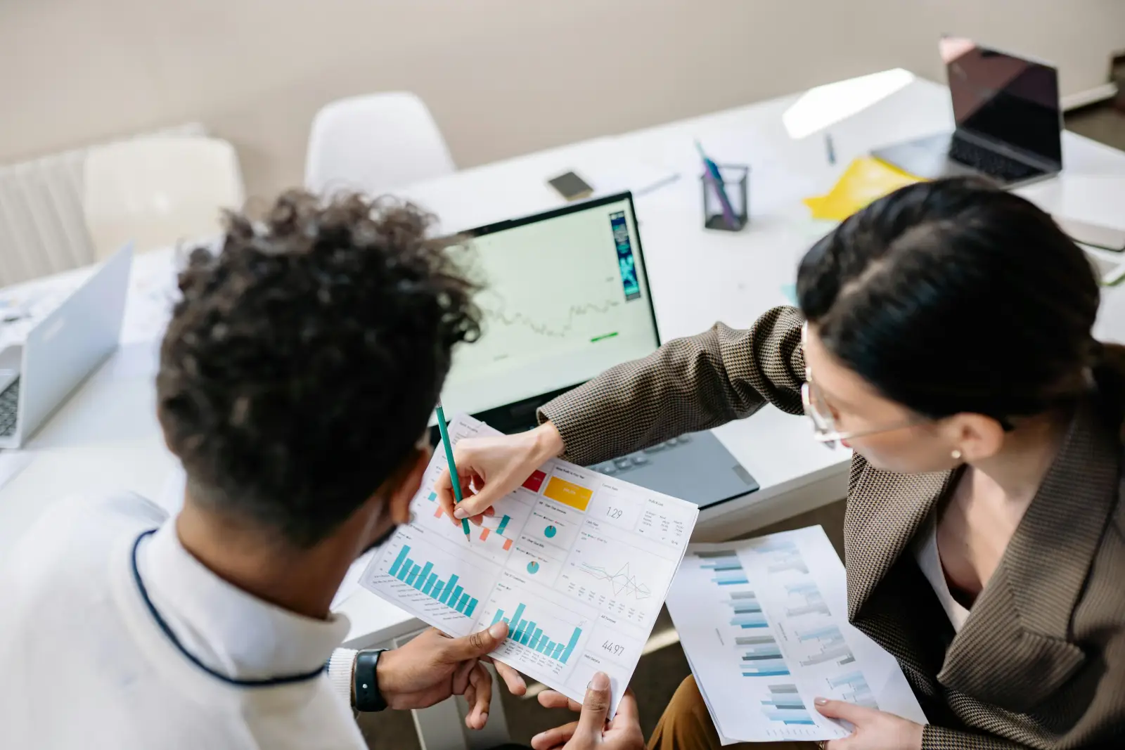 Finance & Fintech AI voice agent - Ringlyn delivers the best voice AI for monitoring and QA in call centers — handling fraud alerts, loan applications, and account inquiries with enterprise-grade security. A smart AI agents investment that pays for itself in reduced operational costs.